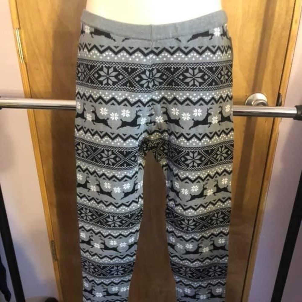 33 Degrees snowflake lounge pants